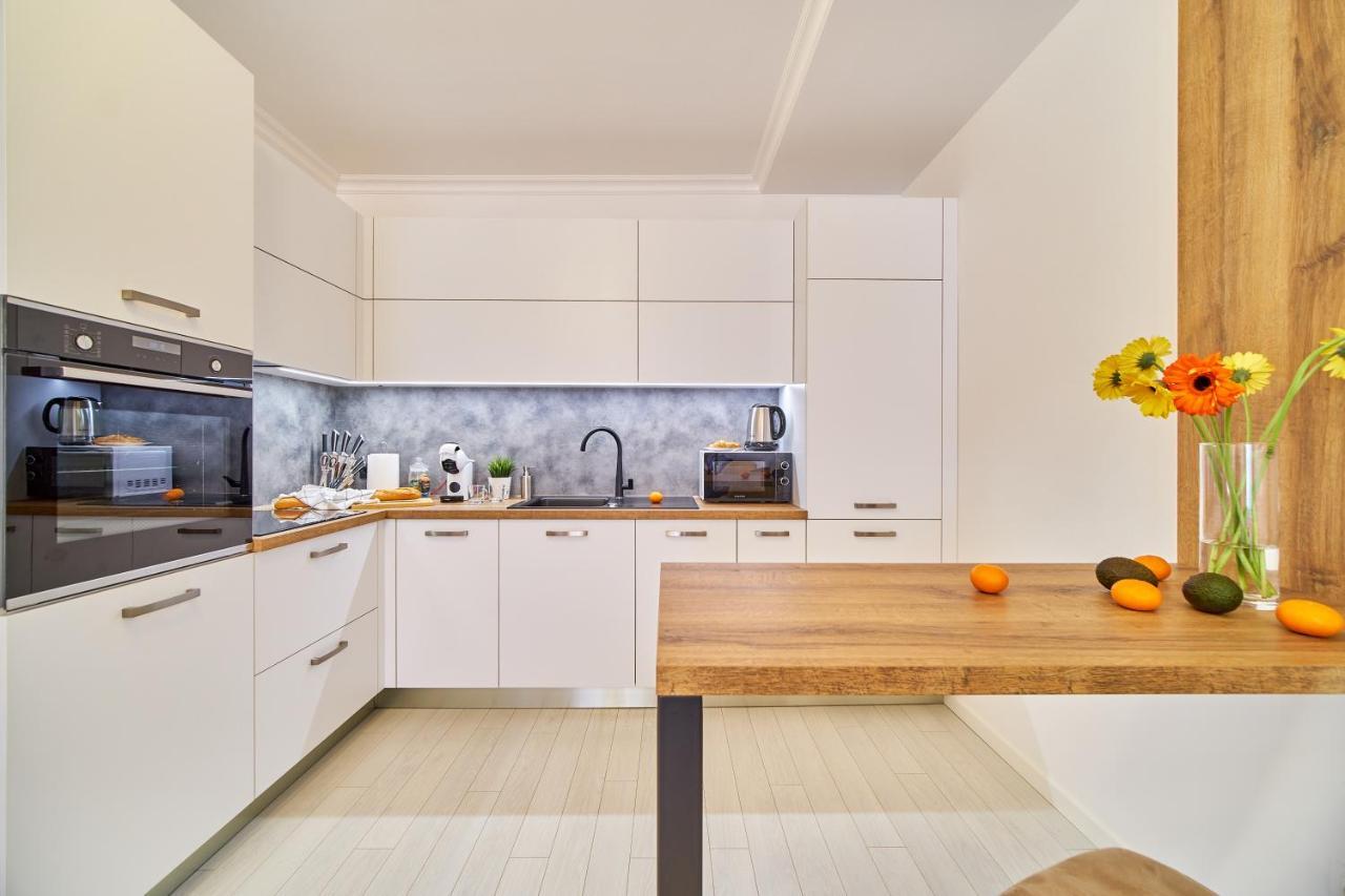 Premium Center Apartment In Grand Karavel Варна Экстерьер фото